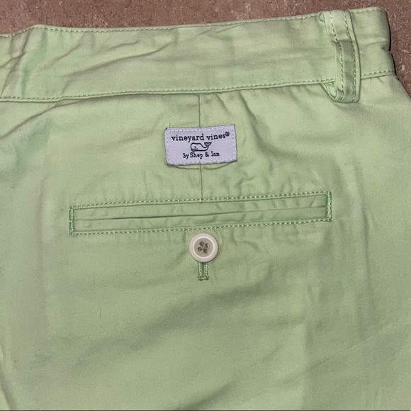 Vineyard Vines Club Short - 32W - Picture 2 of 4